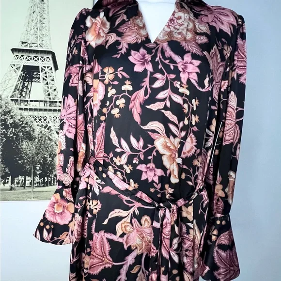 Julia Jordan Floral Long Sleeve Dress in Pink and Black - Picture 4 of 11